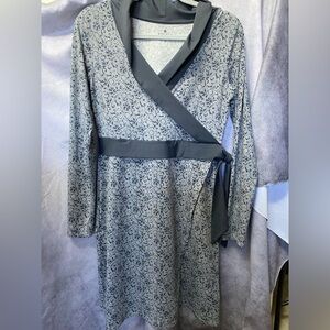 Athleta Faux Wrap-Dress. Small Grey. Cute